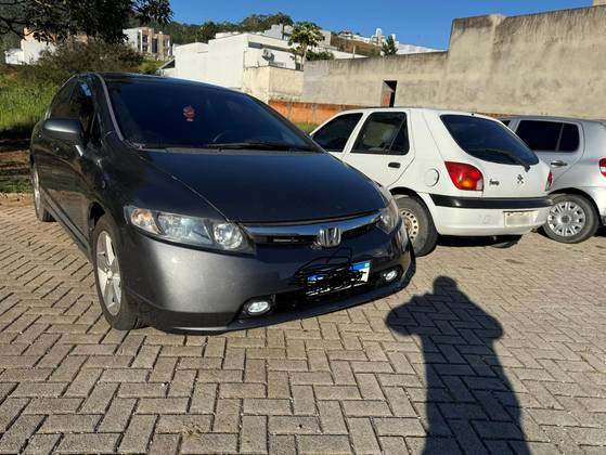 HONDA CIVIC 1.8 LXS 16V GASOLINA 4P AUTOMÁTICO HONDA CIVIC 1.8 LXS 16V GASOLINA 4P AUTOMÁTICO